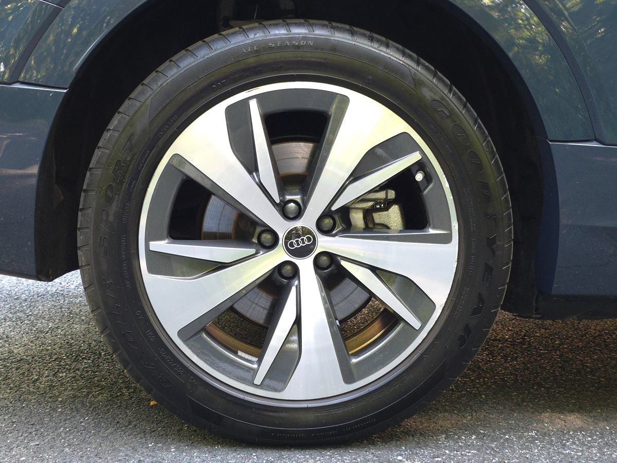 Used 2024 Audi Q8 e-tron Premium AWD/4WD image 66