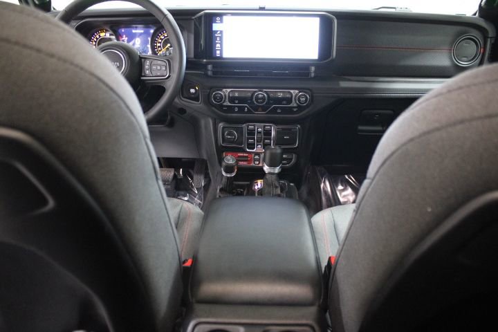 Used 2025 Jeep Wrangler Rubicon image 29