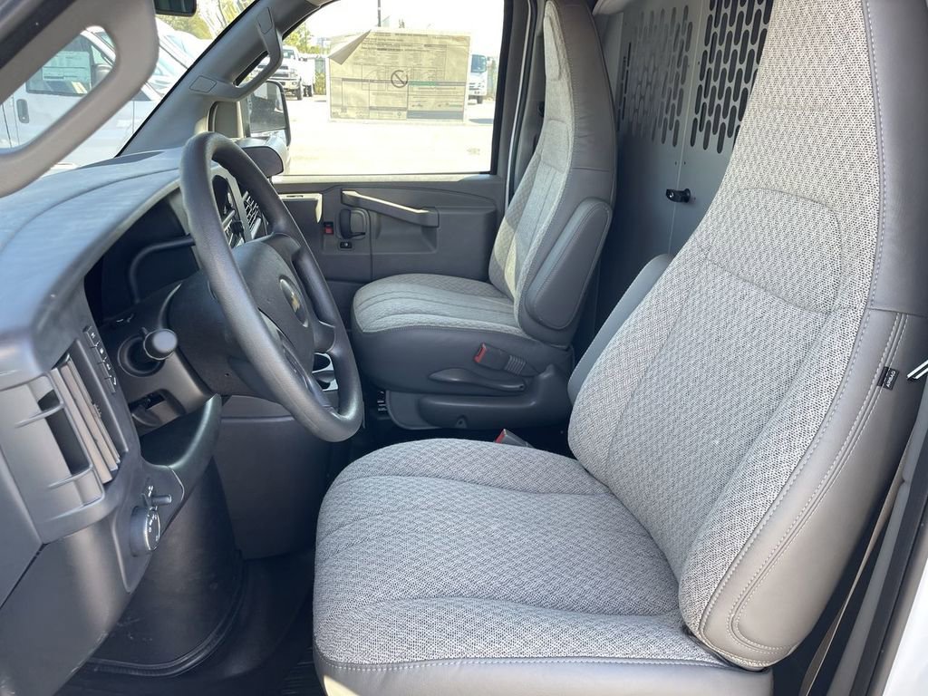 New 2025 Chevrolet Express 2500 w/ Driver Convenience Package RWD image 6