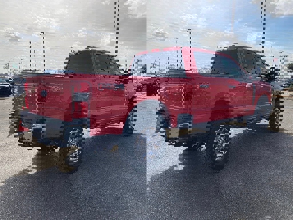 Used 2025 Ford F250 Lariat w/ Chrome Package image 5