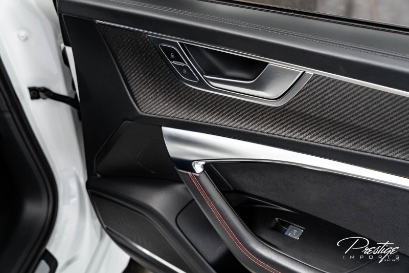 Used 2022 Audi RS 6 w/ Executive Package image 43