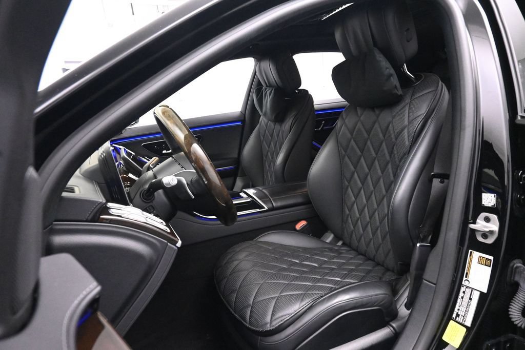 Used 2024 Mercedes-Benz S 580e 4MATIC Sedan image 12