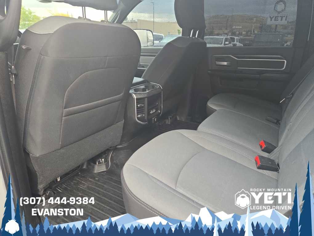 Used 2022 RAM 2500 Big Horn w/ Level C Equiment Group image 11