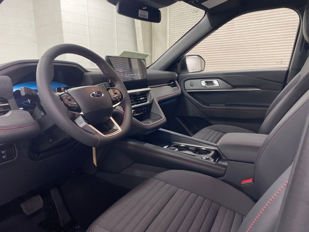 New 2025 Ford Explorer ST-Line w/ Premium Package image 6