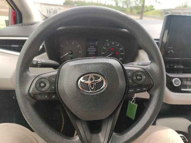 Used 2025 Toyota Corolla LE image 22