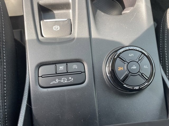 New 2025 Ford Ranger XLT w/ Equipment Group 301A High image 15