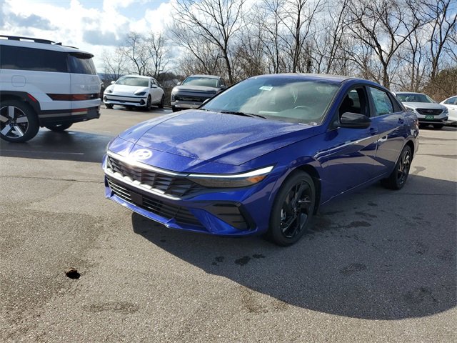 New 2026 Hyundai Elantra SEL Sport image 2