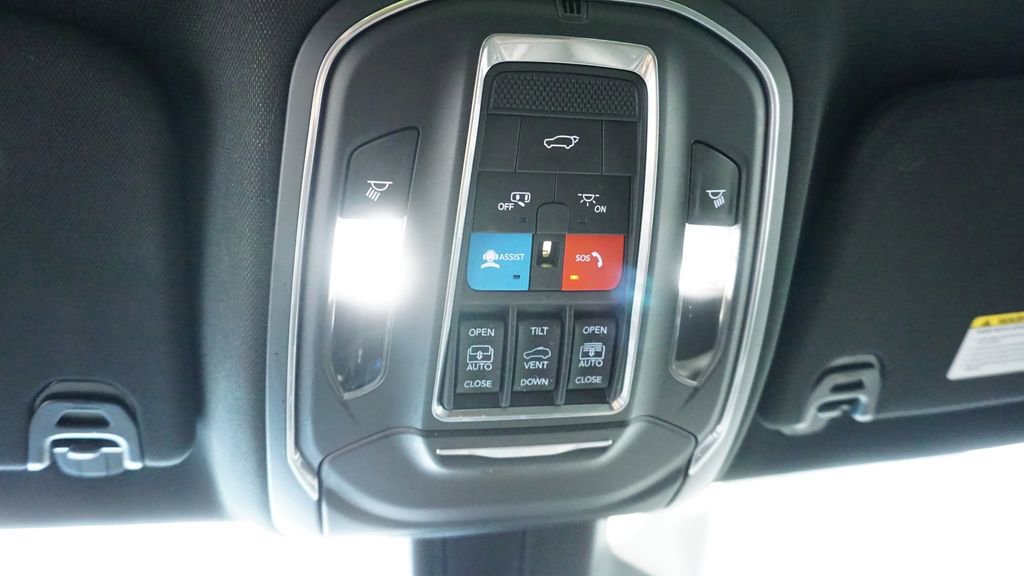 Used 2023 Jeep Wagoneer Series III w/ Premium Group I image 31