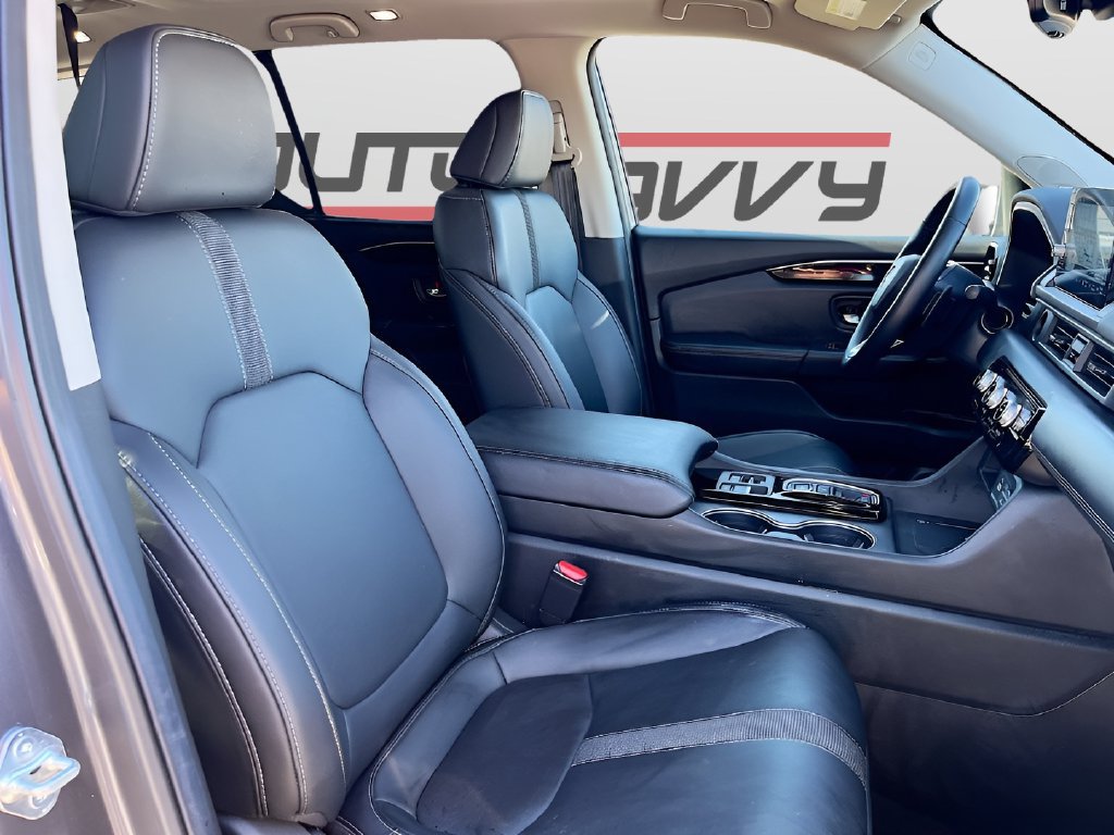 Used 2025 Honda Pilot Touring image 31