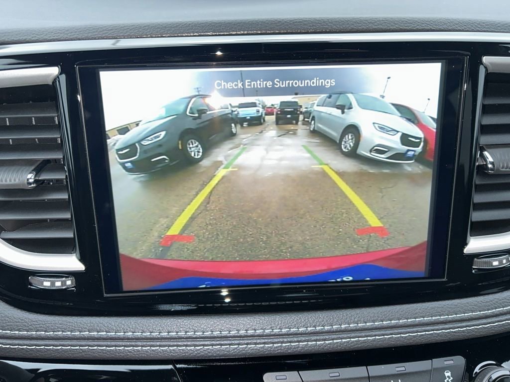 New 2026 Chrysler Pacifica Select image 37