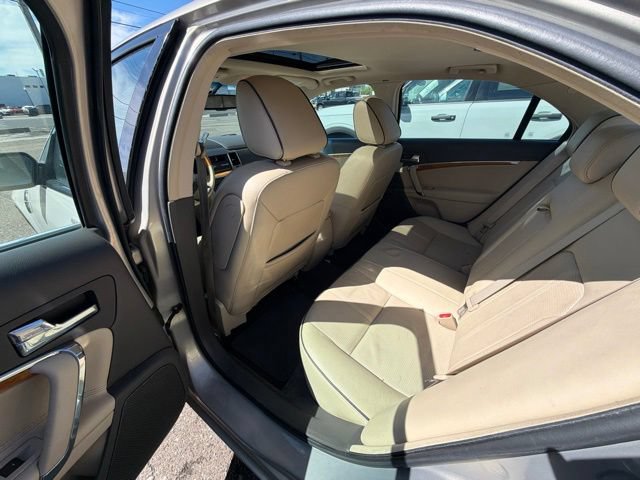 Used 2010 Lincoln MKZ FWD image 8