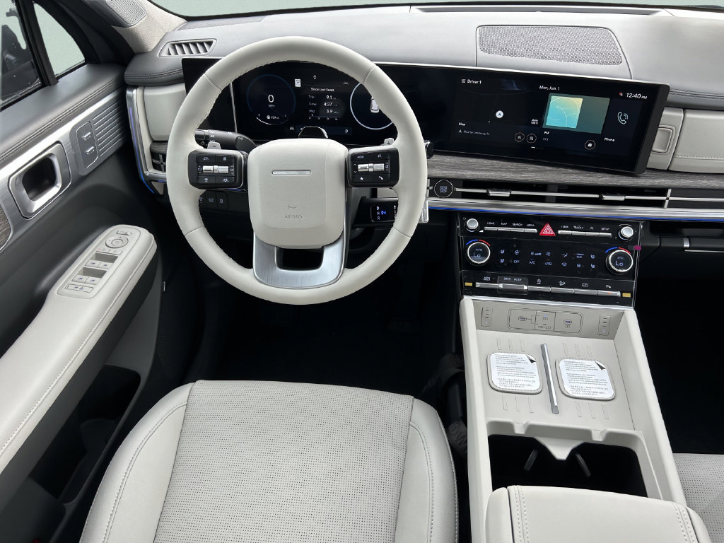 New 2026 Hyundai Santa Fe Limited FWD image 17