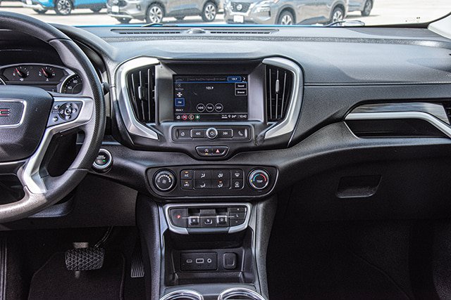 Used 2024 GMC Terrain SLE AWD/4WD image 11