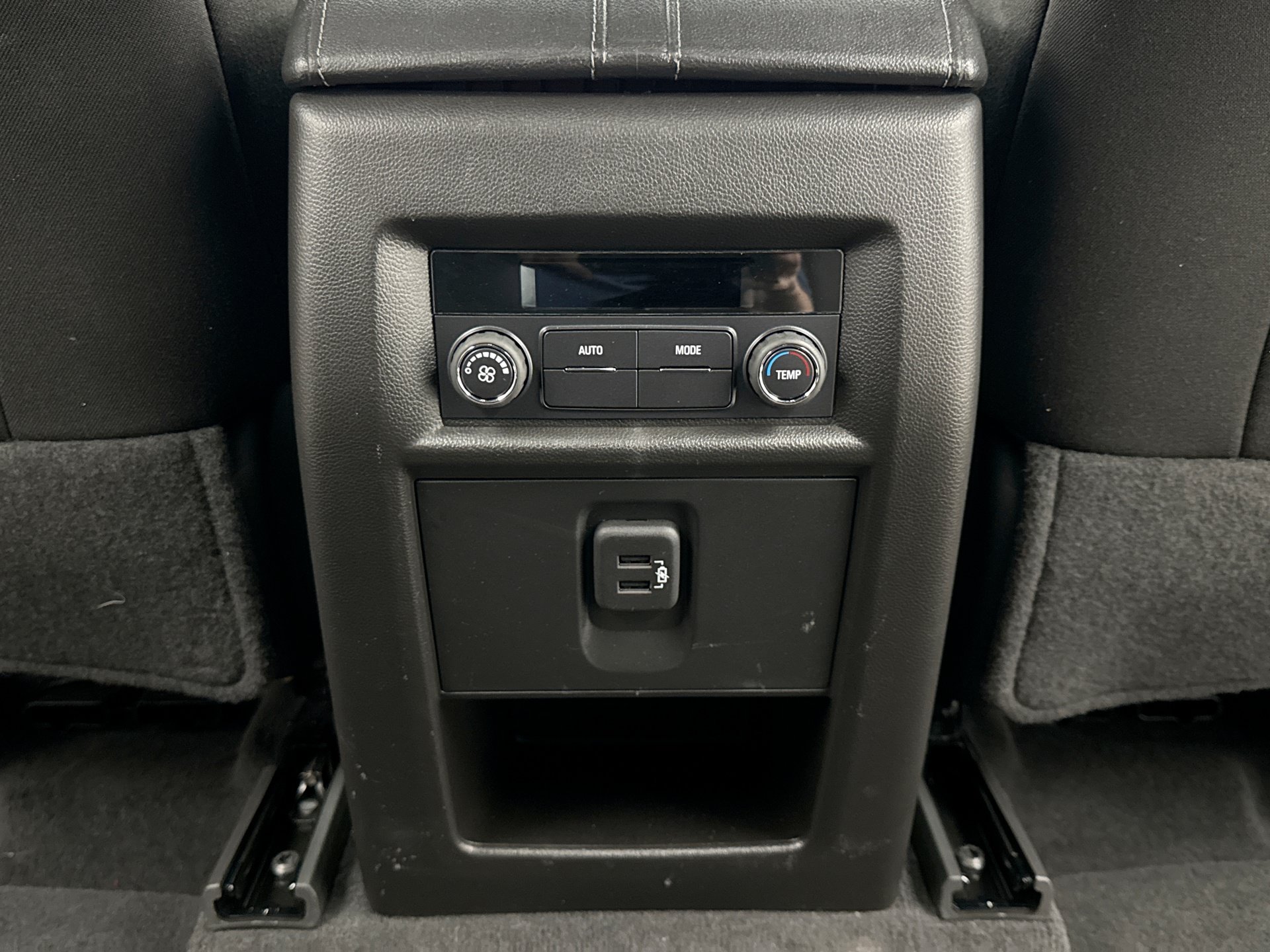 Used 2023 Chevrolet Traverse LT w/ LPO, Floor Liner Package AWD/4WD image 20