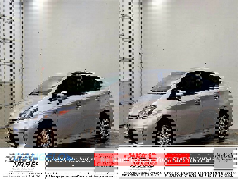 Used 2013 Toyota Prius Prime Plug-In Hybrid image 4