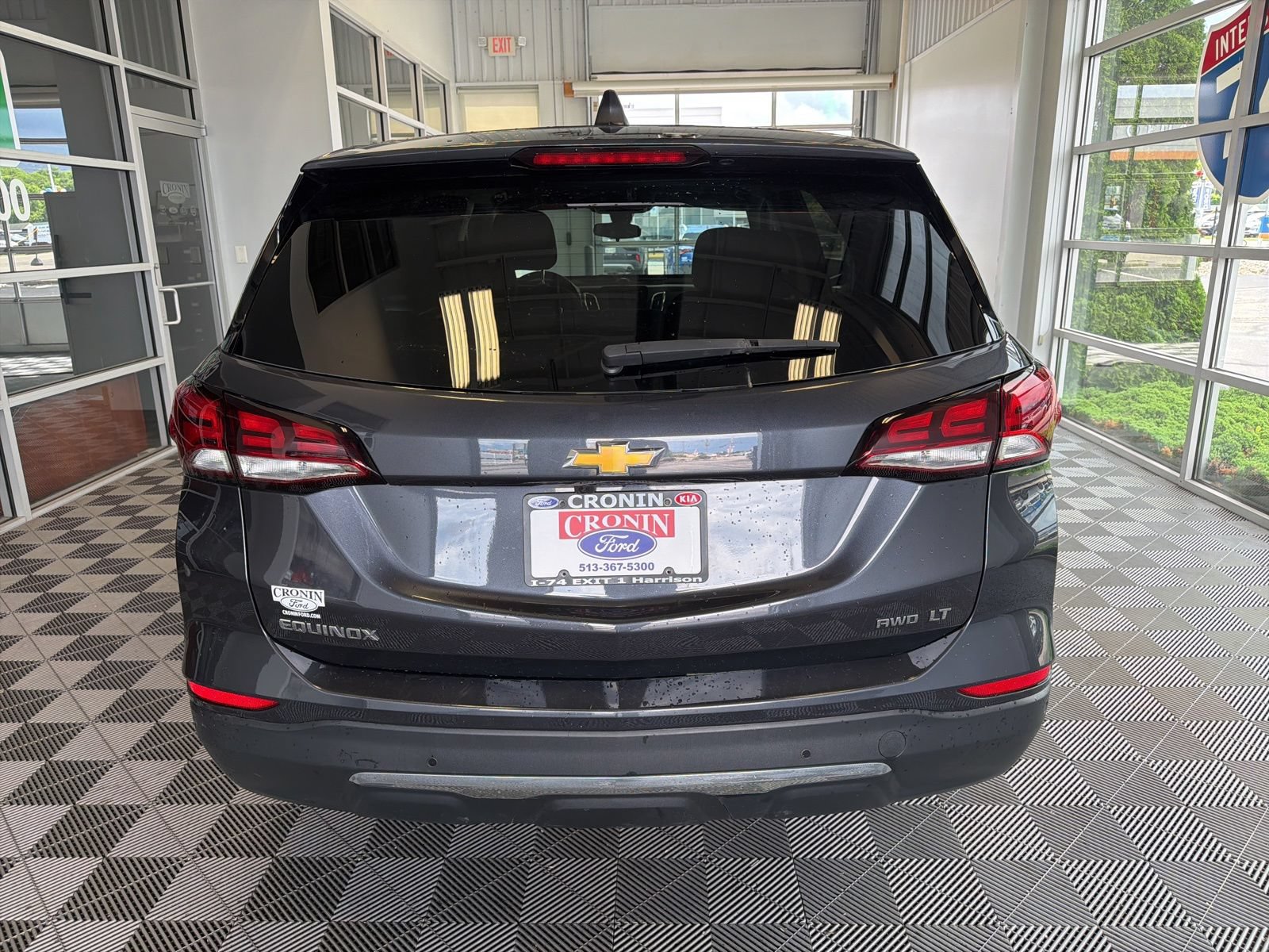 Used 2023 Chevrolet Equinox LT w/ Driver Convenience Package AWD/4WD image 5