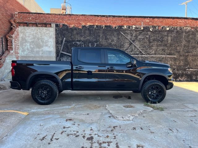 New 2026 Chevrolet Silverado 1500 ZR2 w/ LPO, Dark Essentials Package AWD/4WD image 9