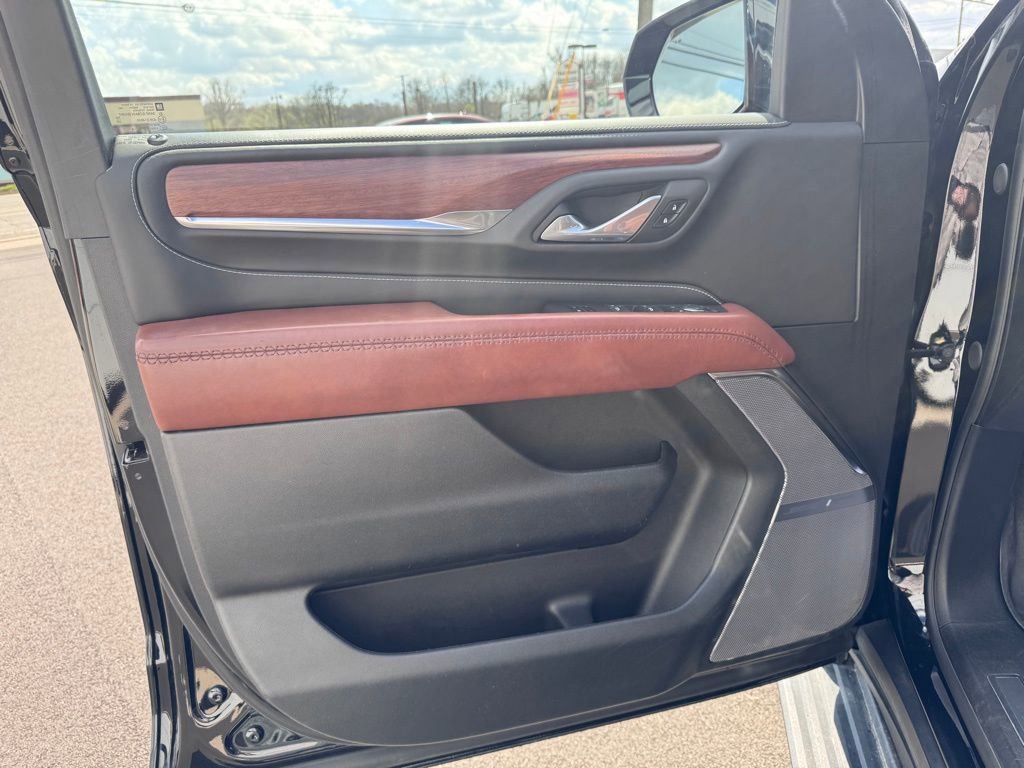 Used 2024 GMC Yukon Denali Ultimate image 7