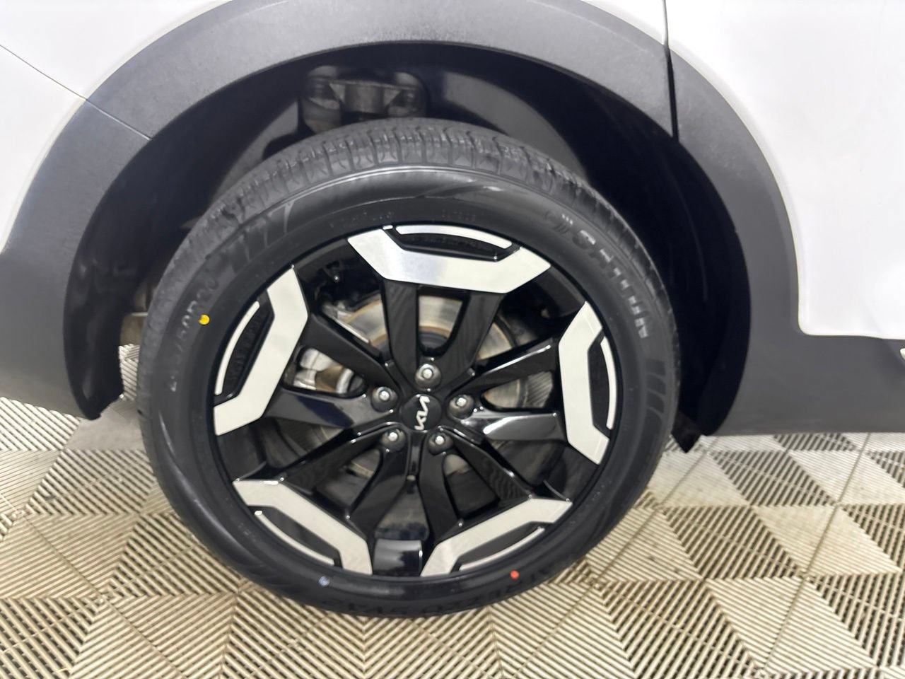 Used 2025 Kia Telluride S AWD/4WD image 34