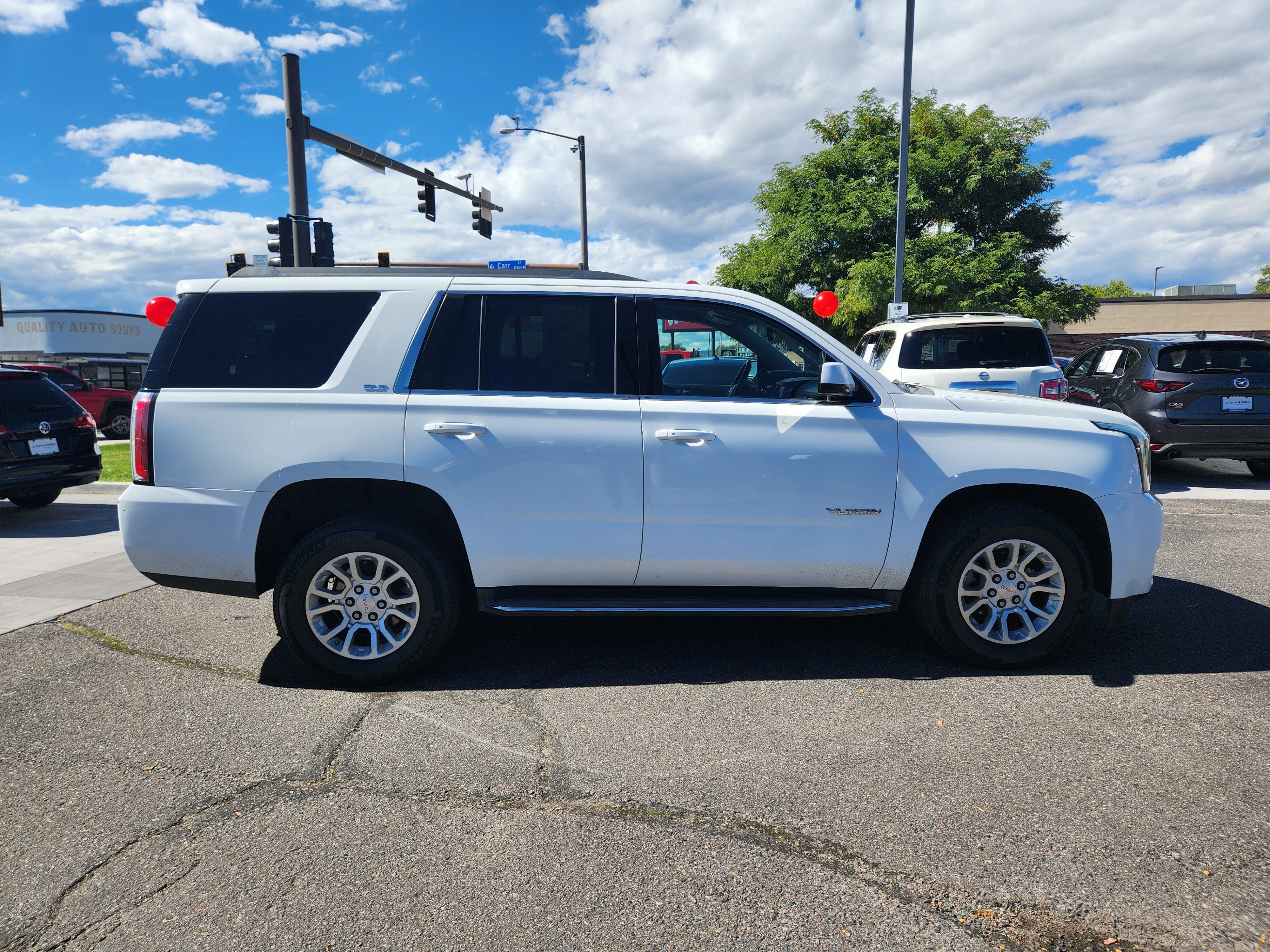 Used 2017 GMC Yukon SLT image 8