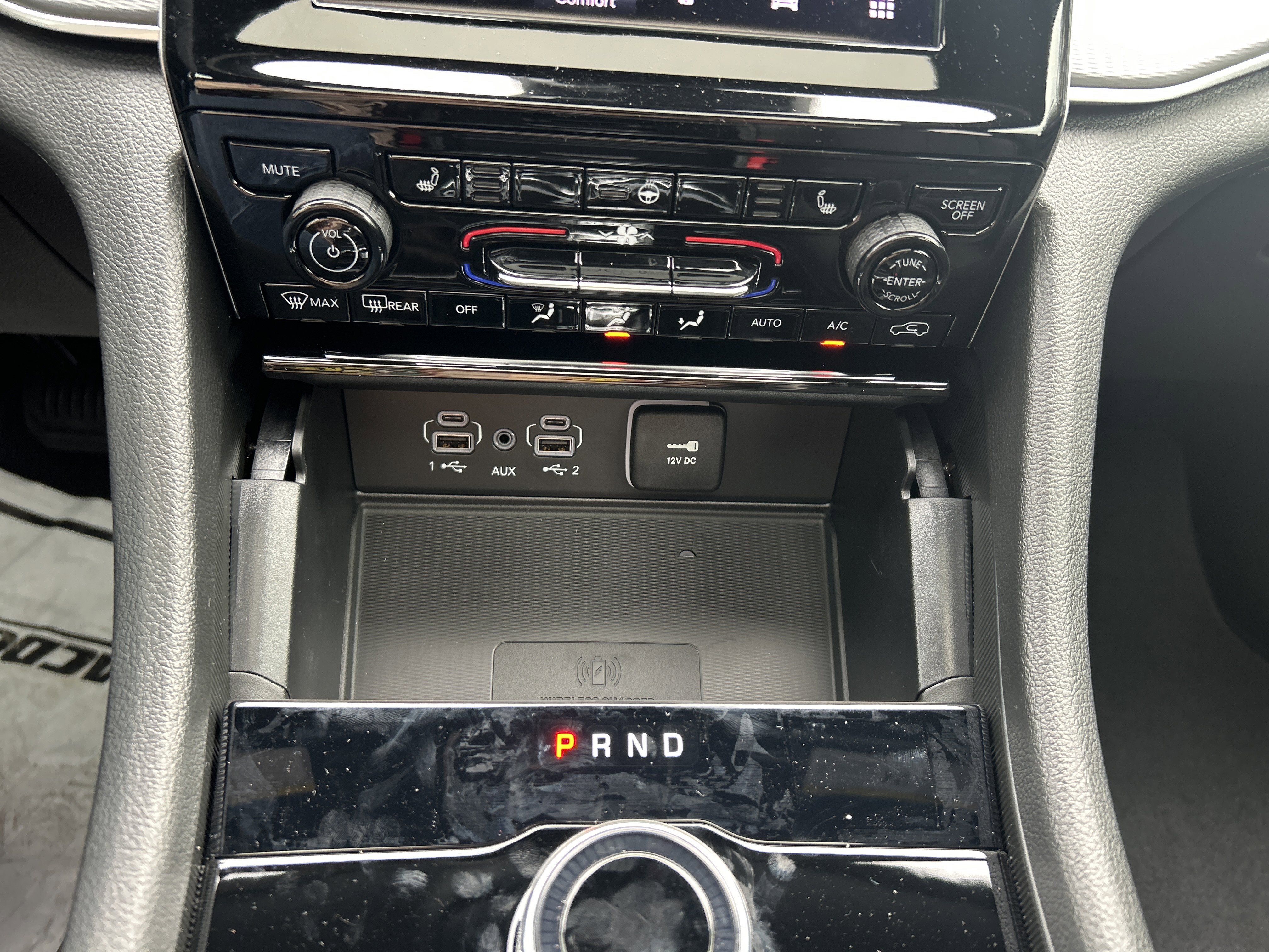 New 2025 Jeep Grand Cherokee Altitude image 46