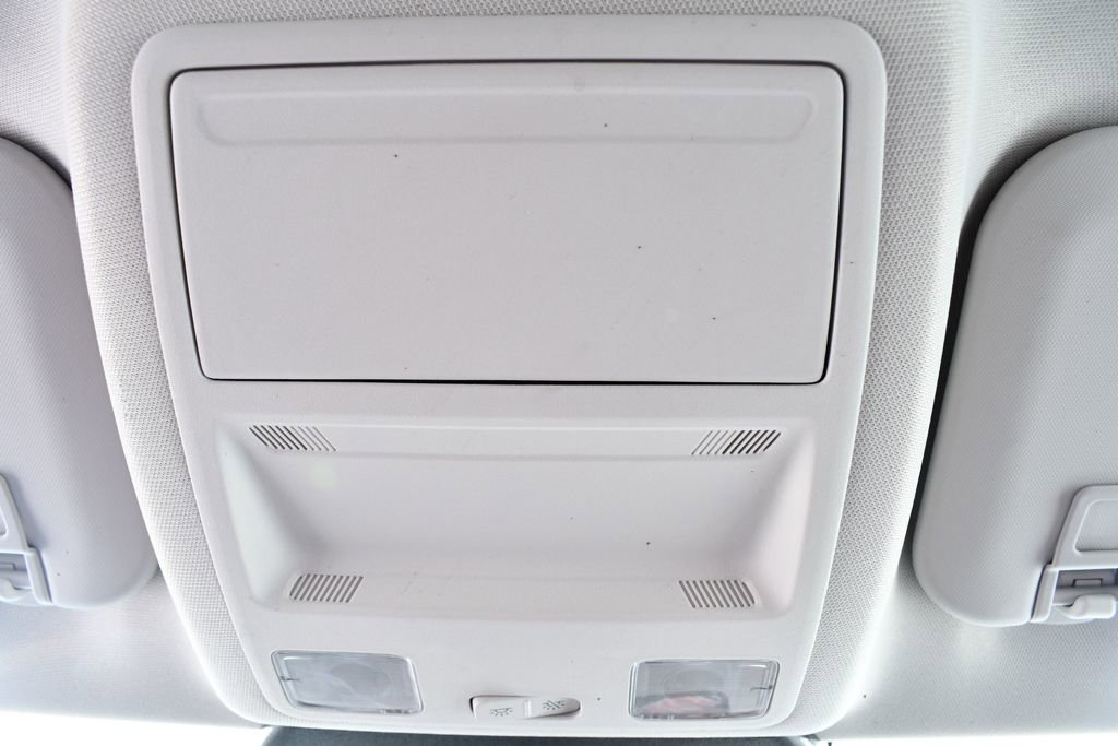 Used 2022 Ford Escape SE w/ SE Sport Appearance Package image 33