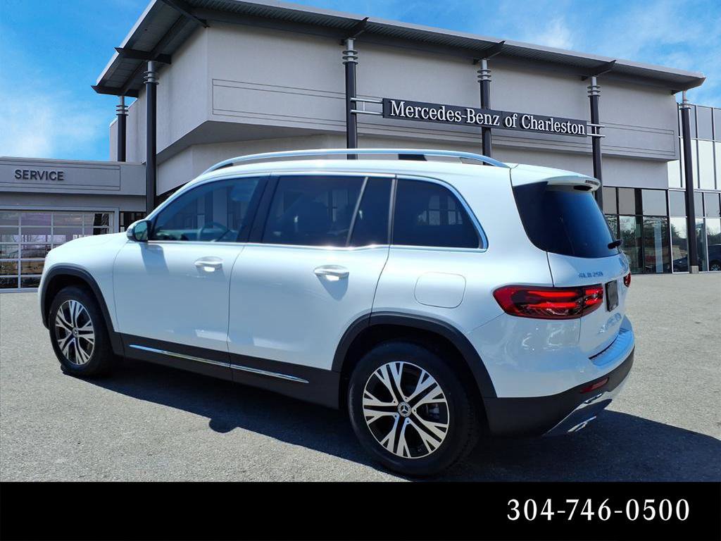 Used 2026 Mercedes-Benz GLB 250 4MATIC image 5