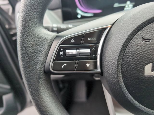 Used 2024 Kia Seltos LX image 17