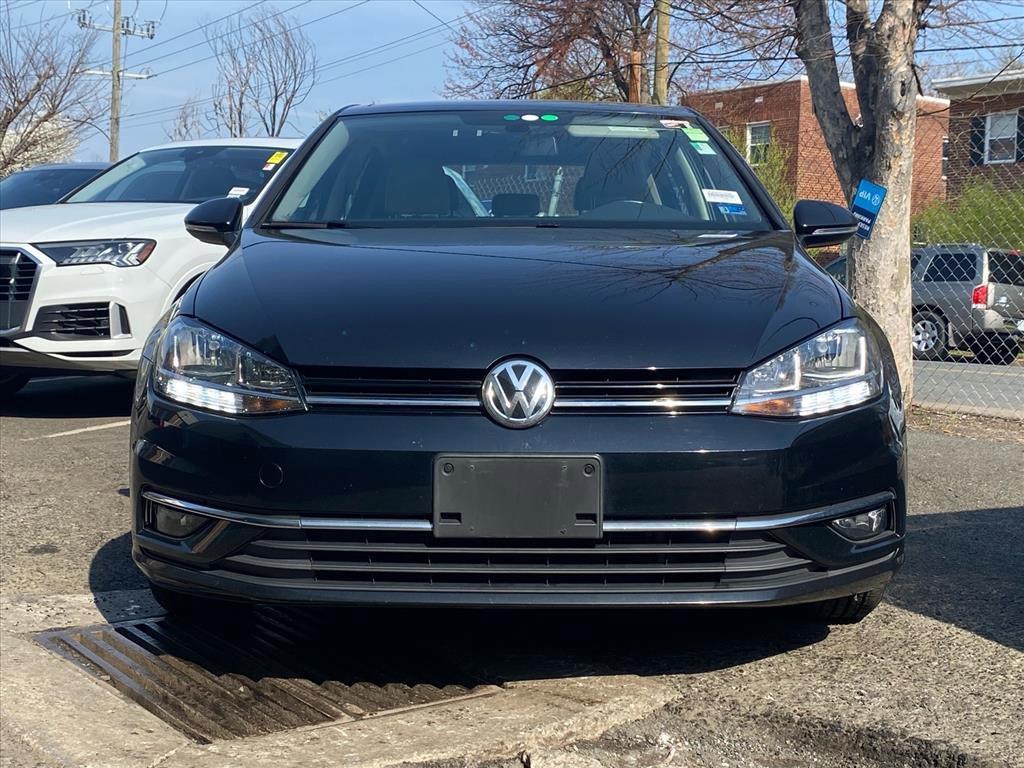 Used 2019 Volkswagen Golf SE image 4