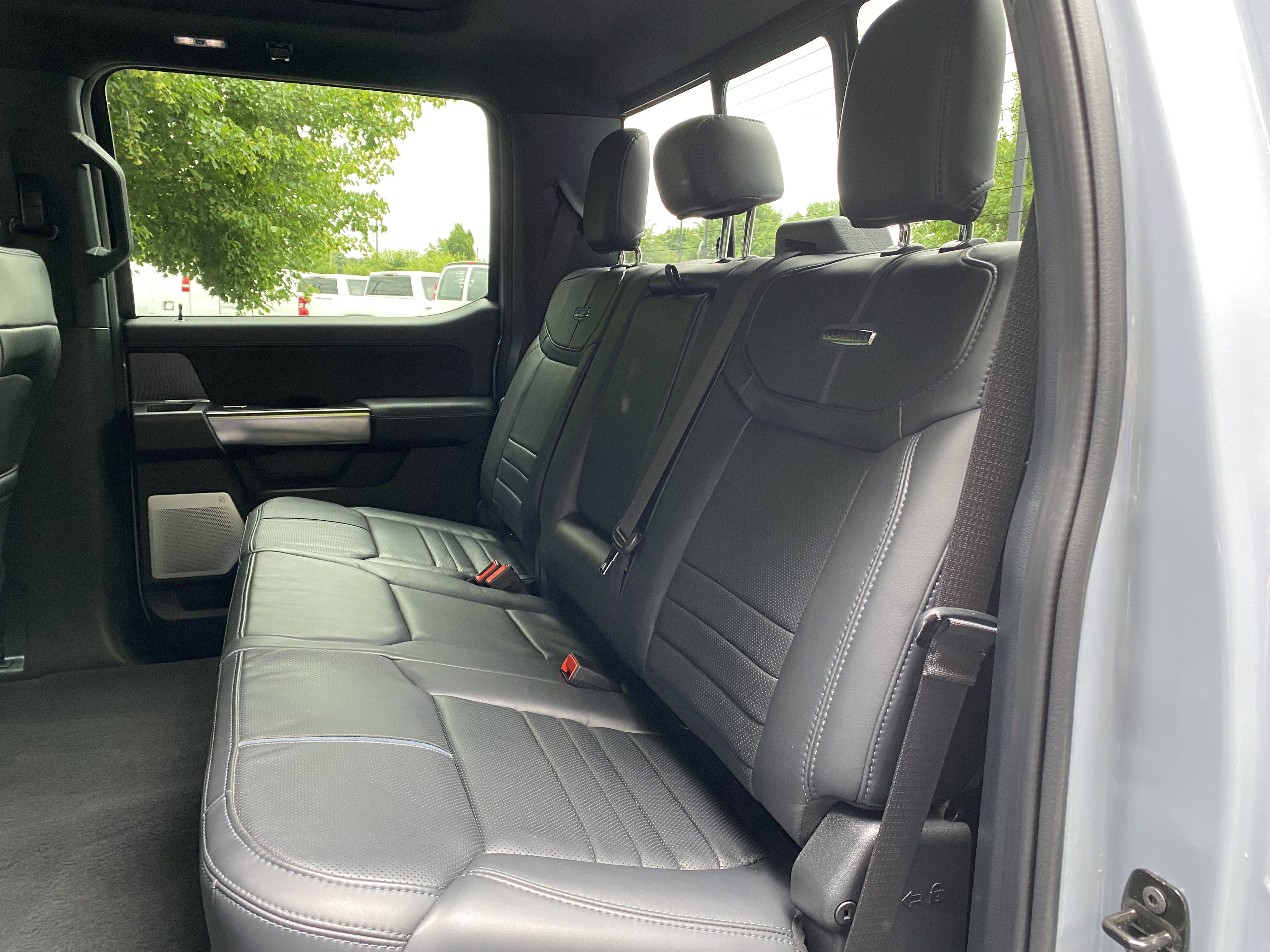 Used 2025 Ford F450 Platinum w/ FX4 Off-Road Package AWD/4WD image 41
