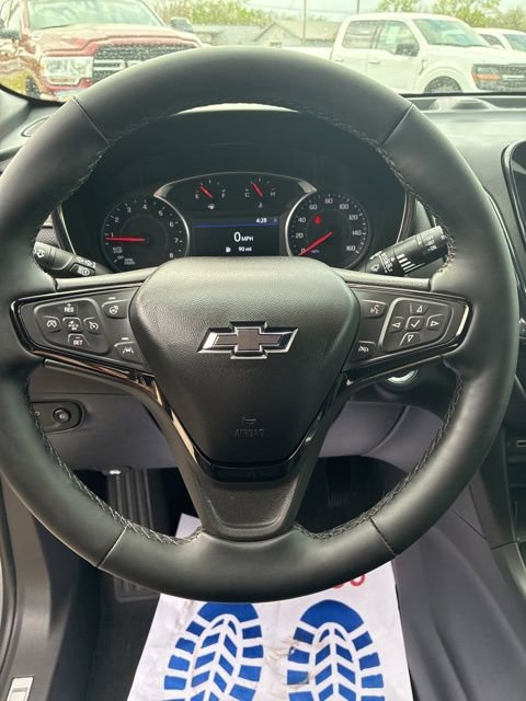 Used 2023 Chevrolet Equinox Premier image 14