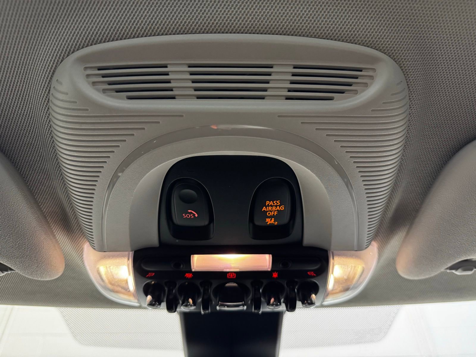 Used 2019 MINI Cooper S w/ Signature Upholstery Package image 25