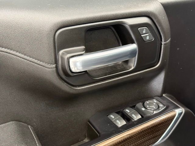 Used 2019 Chevrolet Silverado 1500 LT w/ True North Edition AWD/4WD image 15