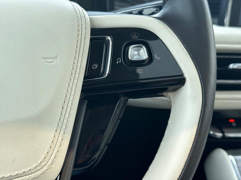 Certified 2020 Lincoln Aviator Black Label AWD/4WD image 22
