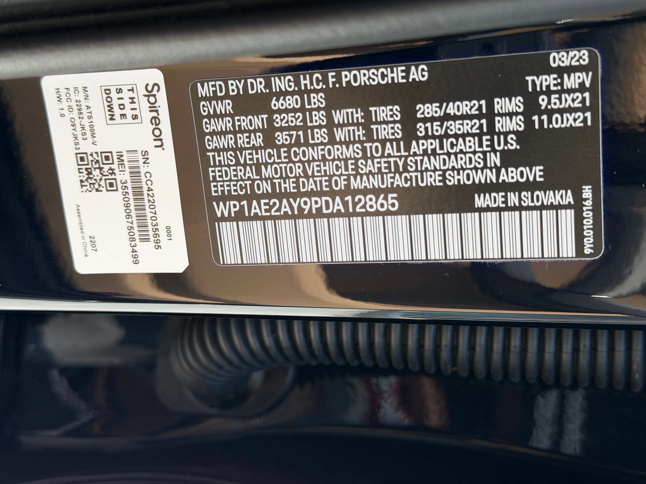 Certified 2023 Porsche Cayenne Platinum Edition AWD/4WD image 34