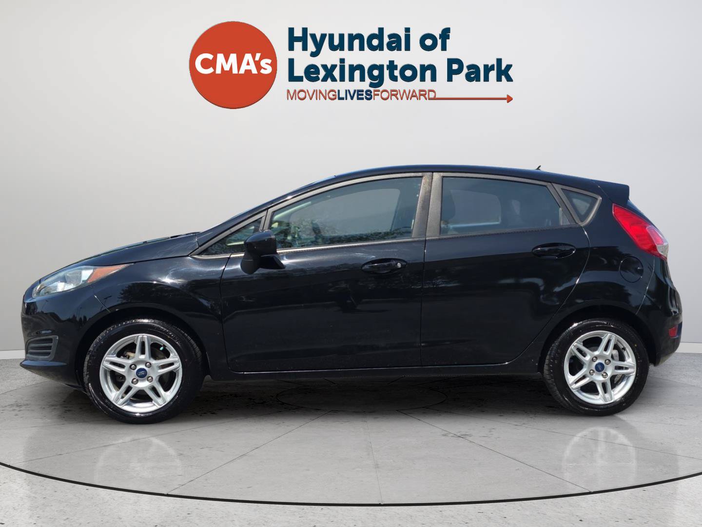 Used 2019 Ford Fiesta SE FWD image 4