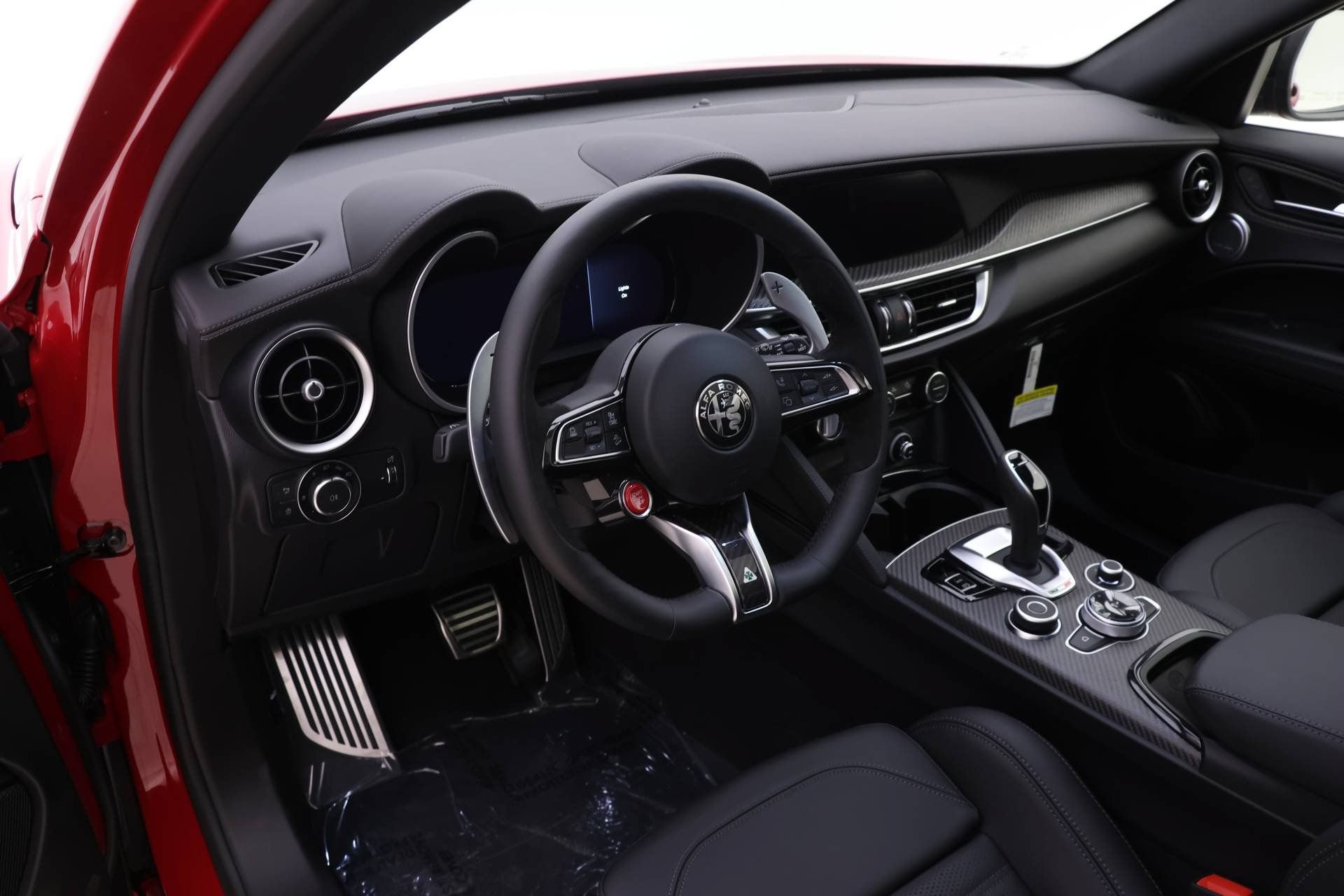 New 2024 Alfa Romeo Stelvio Quadrifoglio AWD/4WD image 6