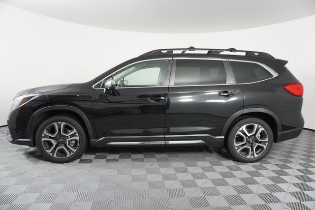 Certified 2023 Subaru Ascent Limited w/ Technology Package image 4