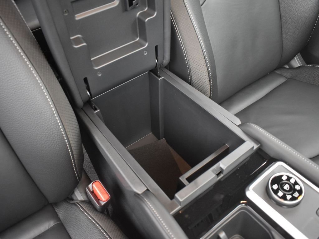 New 2025 Nissan Pathfinder SL image 25