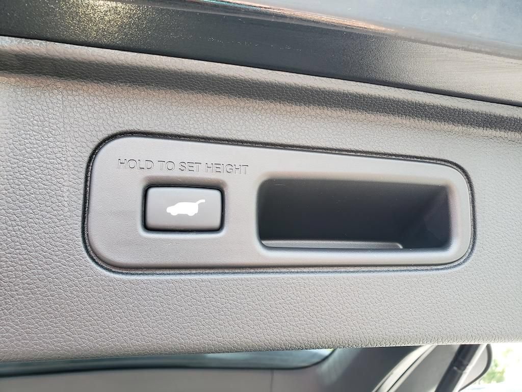 Used 2024 Honda Pilot TrailSport image 8