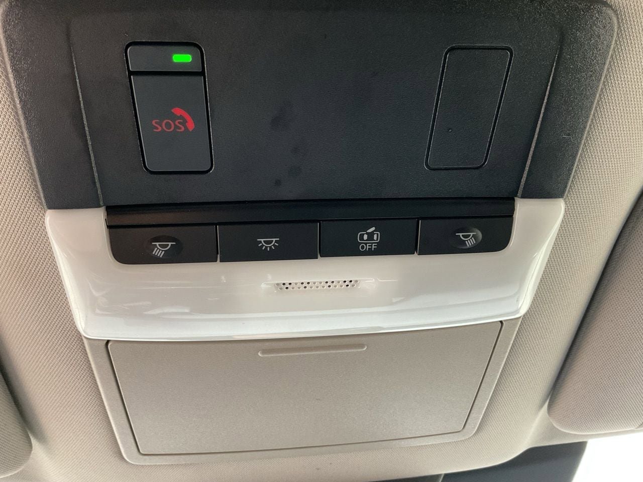 Used 2025 Nissan Pathfinder SV FWD image 28