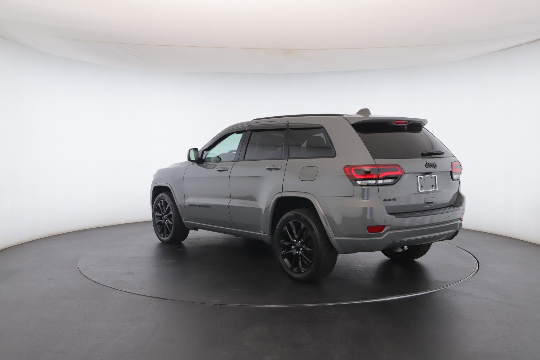 Used 2020 Jeep Grand Cherokee Altitude image 22