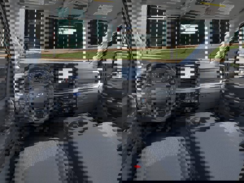 New 2025 Ford F450 XLT w/ XLT Value Package image 9