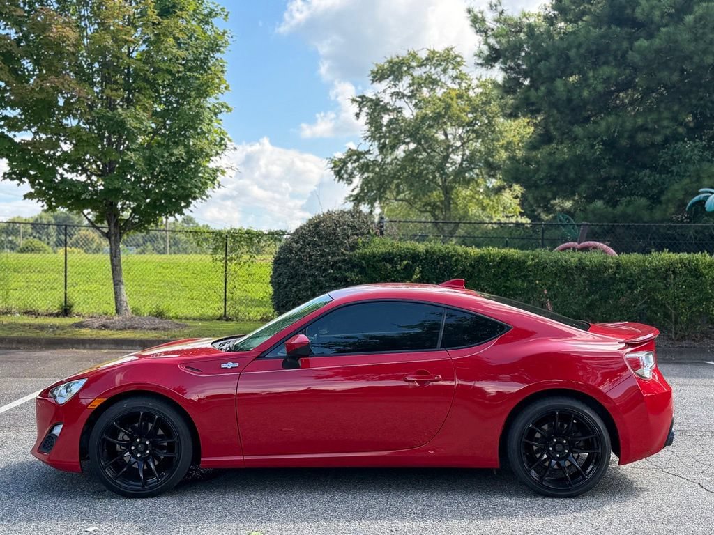Used 2015 Scion FR-S RWD image 2