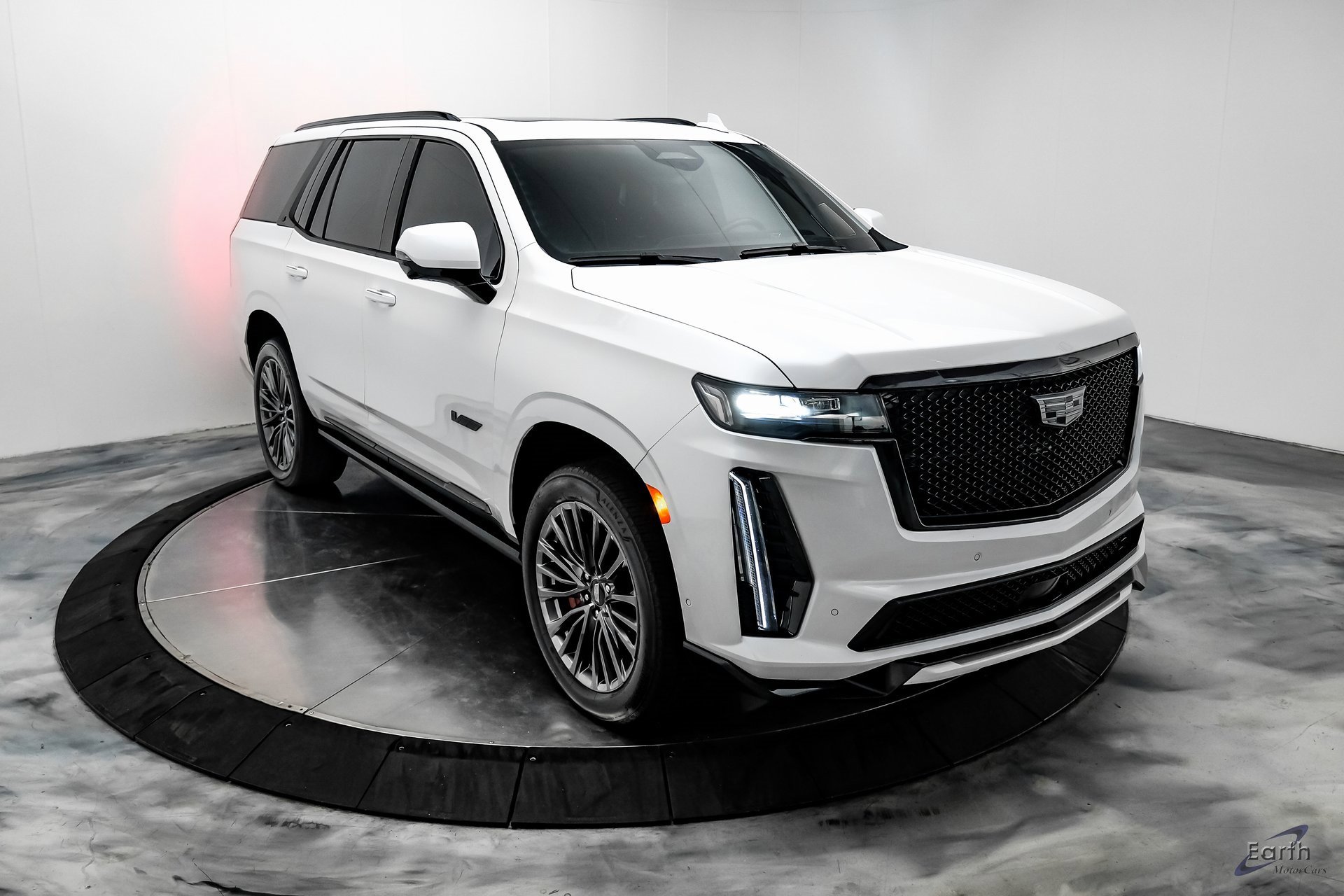 Used 2023 Cadillac Escalade V image 21