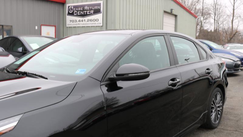 Used 2023 Kia Forte GT-Line w/ GT-Line Premium Package image 5