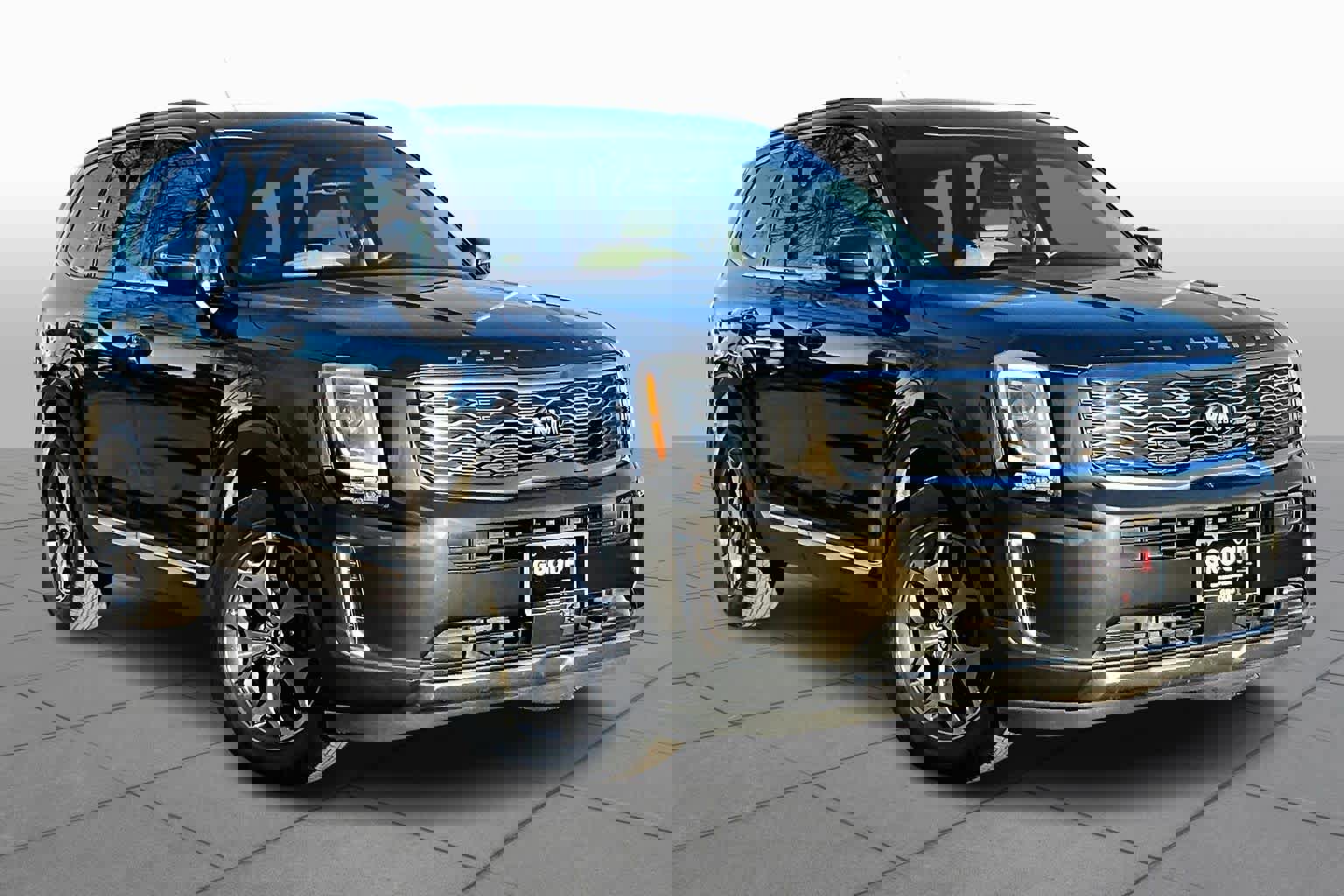 Used 2020 Kia Telluride EX image 2