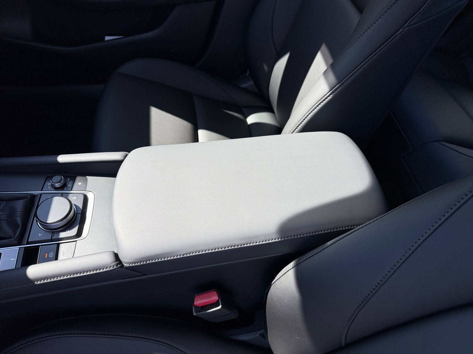 New 2026 MAZDA MAZDA3 s Sport FWD image 14