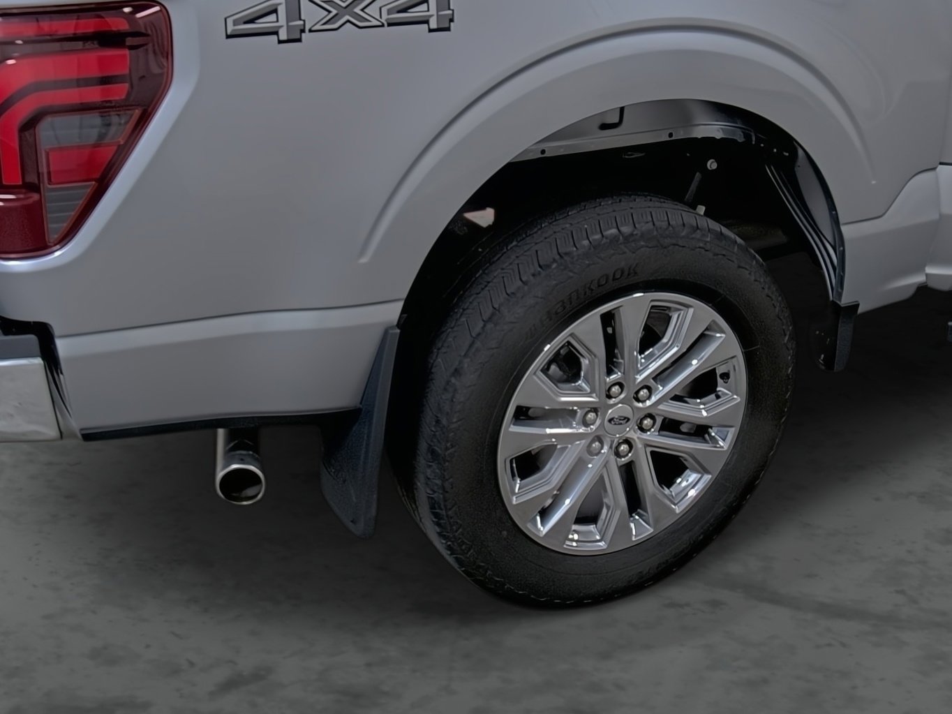 Used 2024 Ford F150 Lariat image 12