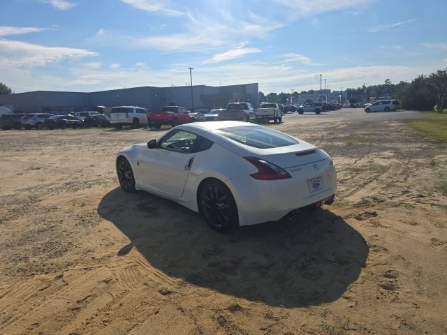 Used 2020 Nissan 370Z Coupe RWD image 6